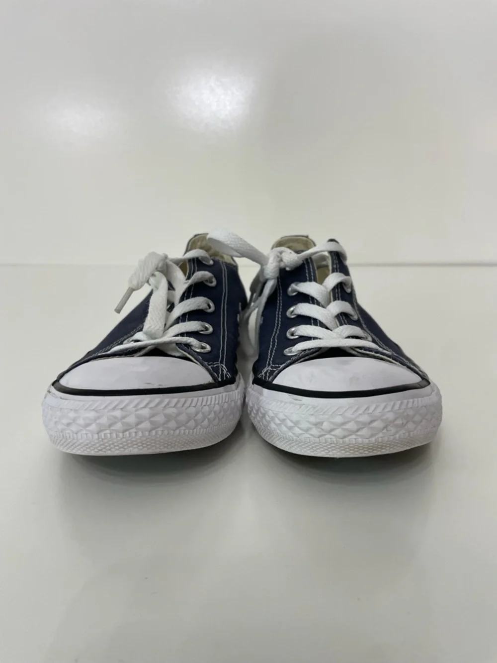 Converse navy canvas